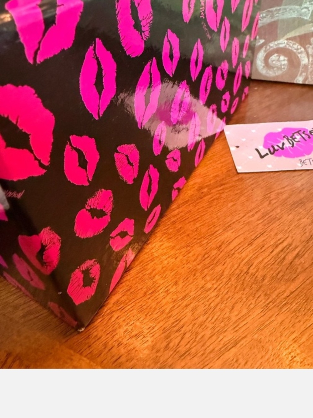 Hot Pink Quilted Bow Zip Card Holder New W/Box Luv Betsy By Betsy Johnson - Picture 7 of 8